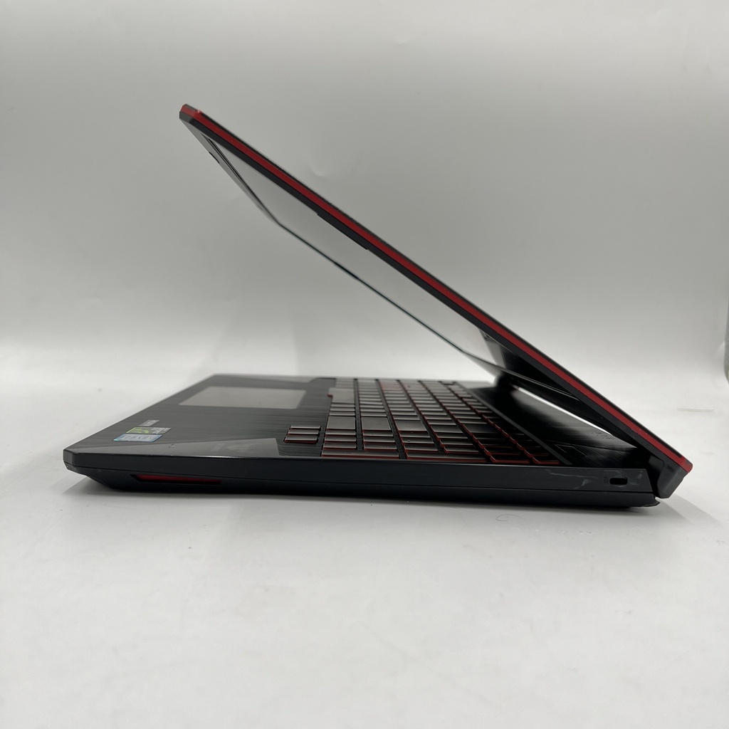 Ordinateur portable de jeu d'occasion Asus Tuf FX505GE Core i7 8750H 8ème génération 16 Go DDR4 RAM 256 Go SSD Nvme + 1 To HDD GTX 1050TI 4 Go Ded VGA UHD 630 Écran 15,6 pouces - Noir