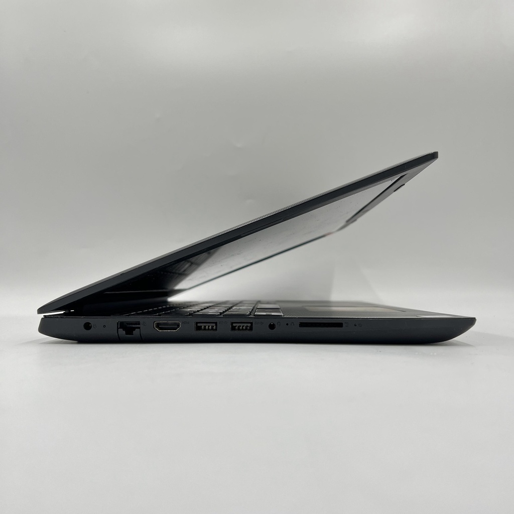 Ordinateur portable d'occasion Lenovo Ideapad 130-15IBK Core i5 8250U 8Th Gen 8 Go DDR4 RAM 240 Go SSD Nvidia MX110 2 Go Ded VGA 15,6 pouces FHD Écran-GRIS