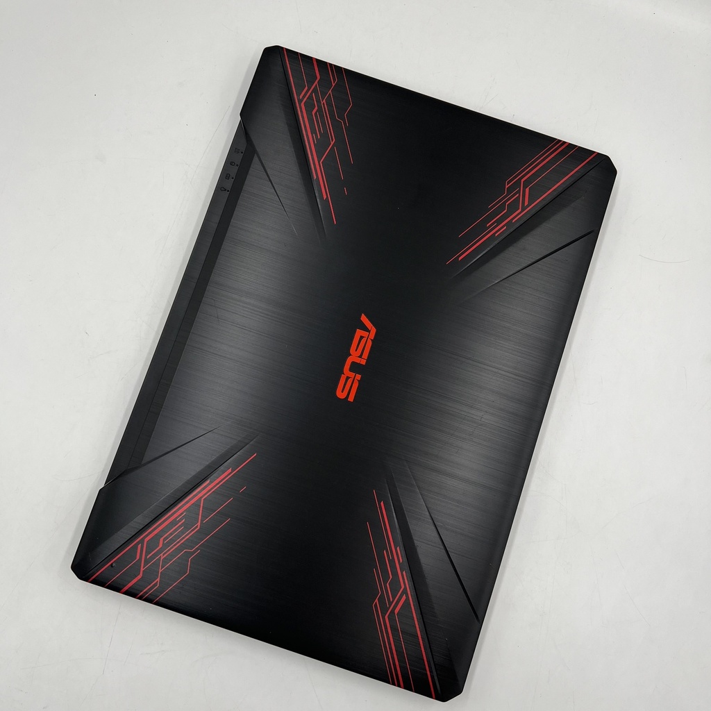 Ordinateur portable de jeu d'occasion Asus Tuf FX504GE Core i7 8750H 8ème génération 16 Go DDR4 RAM 128 Go SSD Nvme + 1 To HDD GTX 1050TI 4 Go Ded VGA UHD 630 Écran 15,6 pouces - Noir